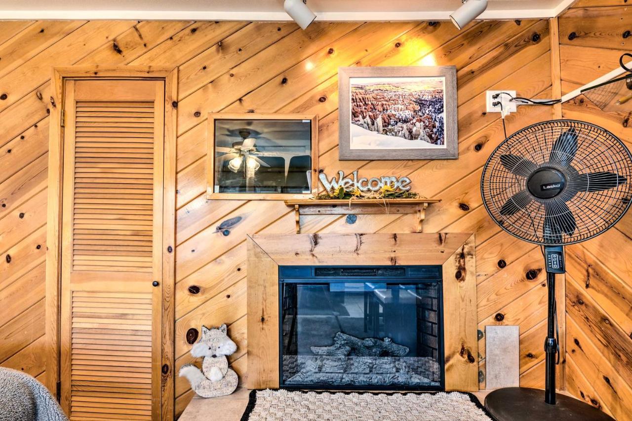 Cozy Studio With Fireplace About 1 Mi To Ski Resort Brian Head Bagian luar foto